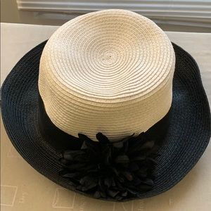 NWT NINE WEST Super cute hat!